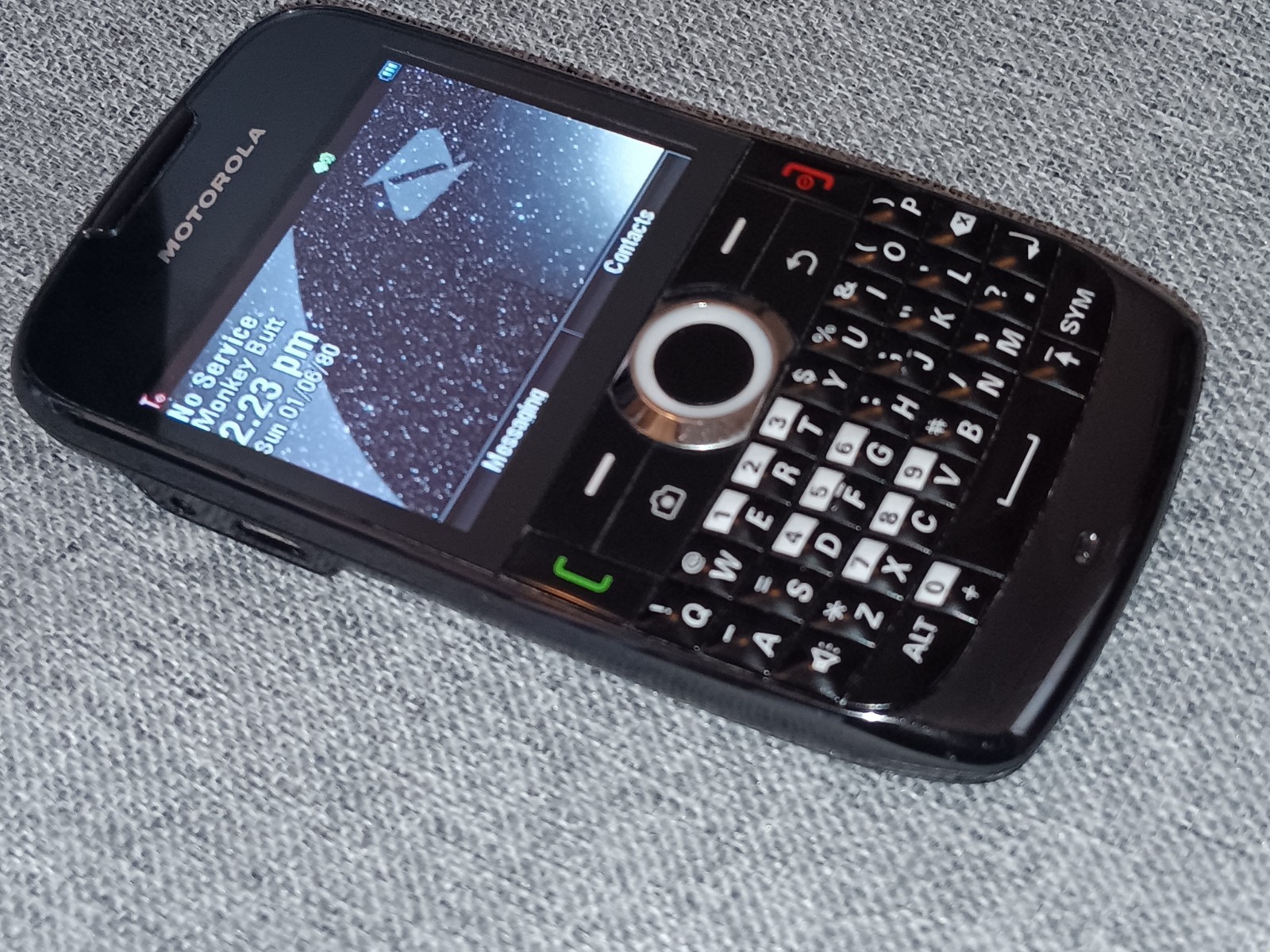 Motorola Theory WX430 Black QWERTY Keyboard Phone (Boost Mobile)