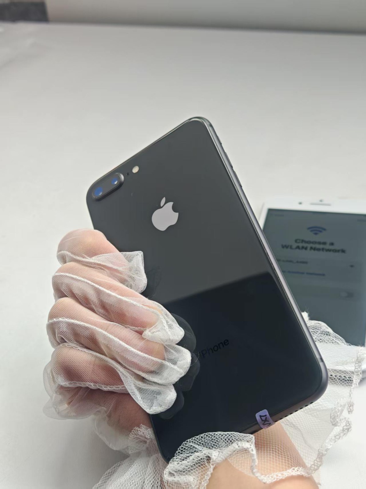 Apple iPhone 8 Plus – Unlocked Smartphone GOOD(any carrier)