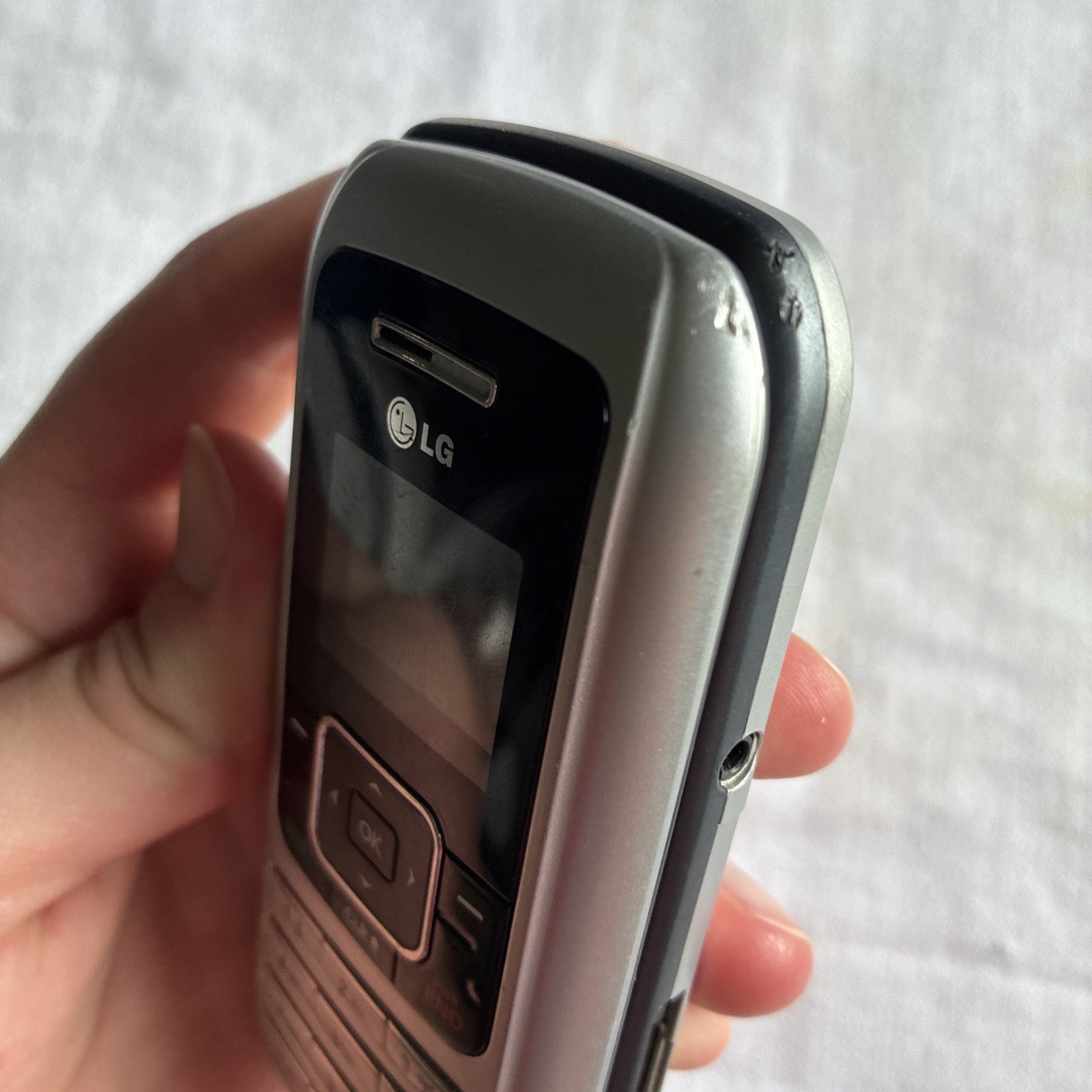 812.LG VX-9900 Very Rare – For Collectors – No Sim Card – CDMA UNTESTED