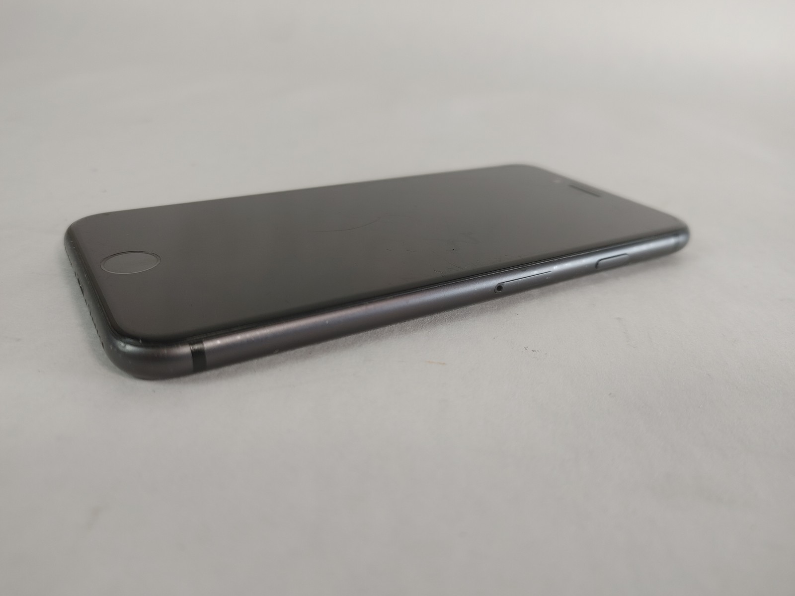 Apple iPhone 8 A1905 64 GB iOS 16.7.16 AT&T Only (Wi-Fi + 4G)