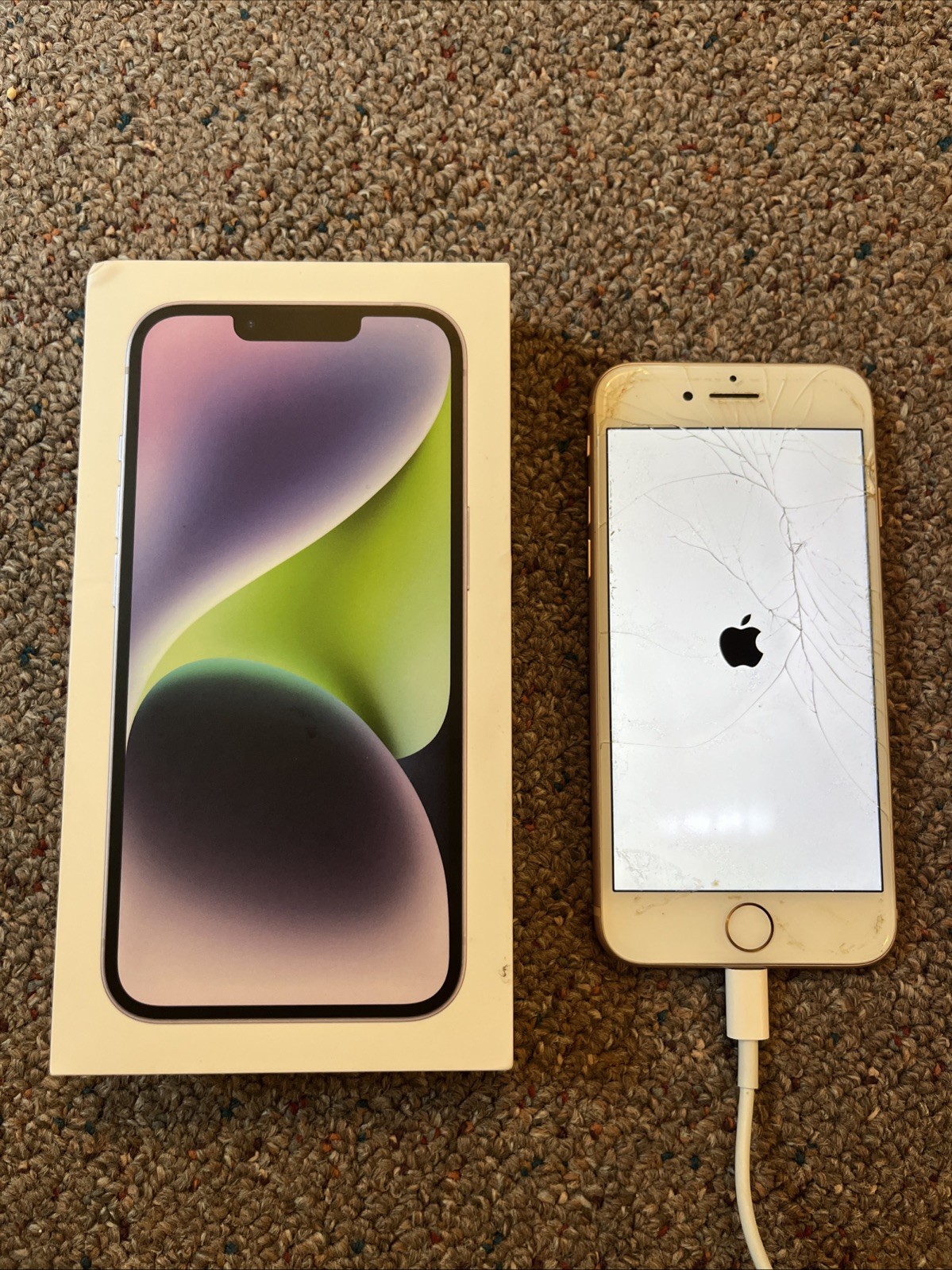 Apple iPhone 7 – 32GB – Rose Gold Turns On And iPhone 14 Box