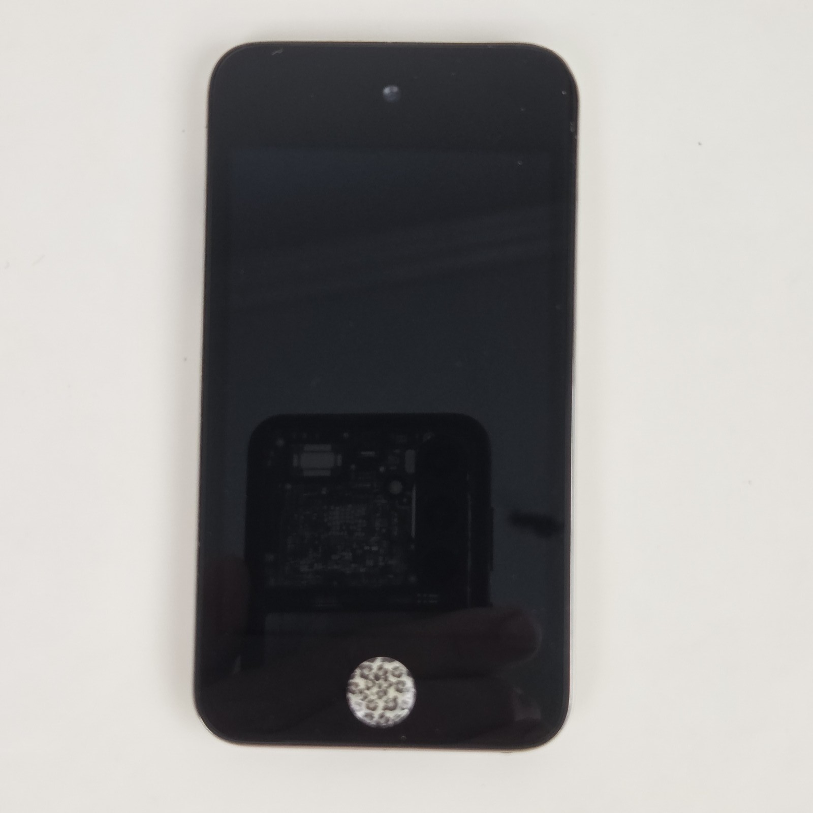 Apple iPod Touch 4th Gen 16GB Black A1367 – Untested, For Parts/Repair