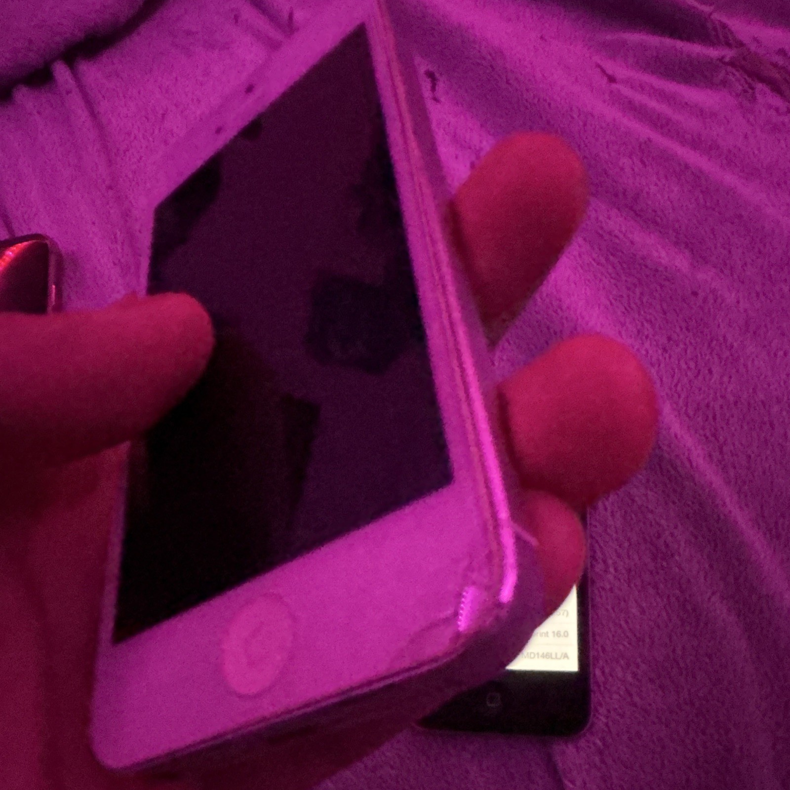 Lots of 4 iPhones 6,5,4 iPod touch 6
