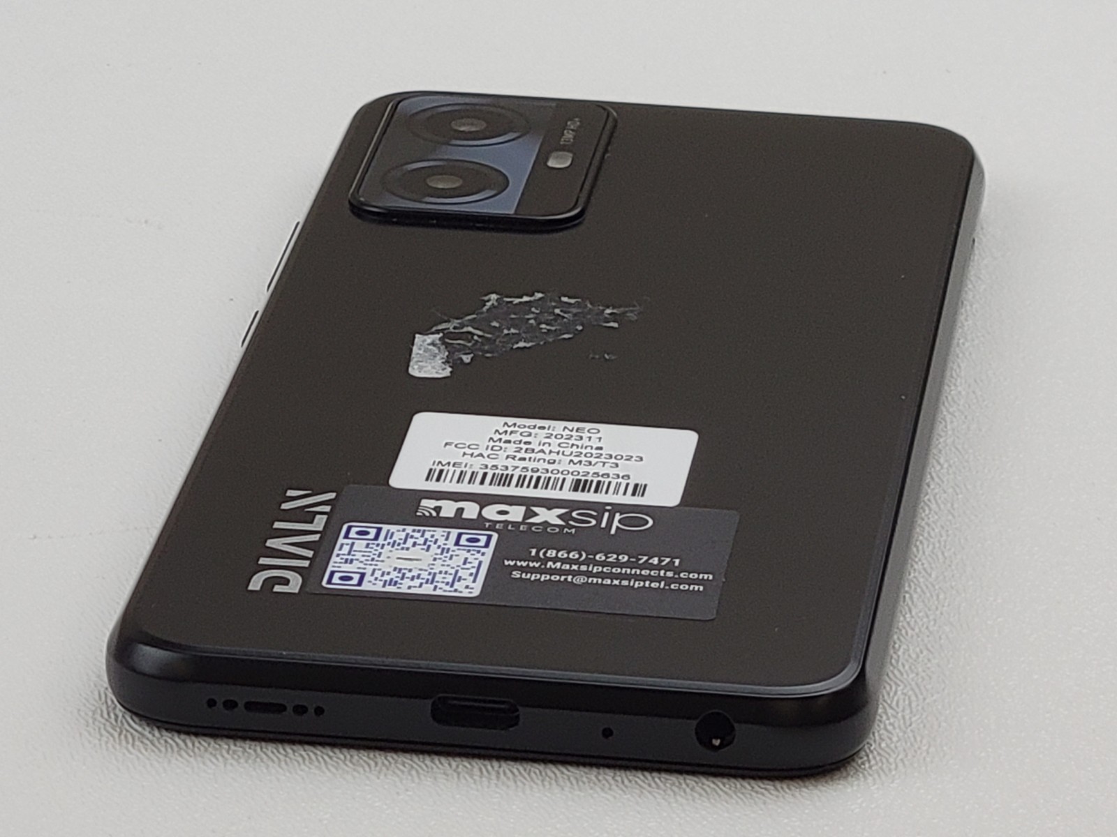 DIALN Neo – 64GB – Black (CARRIER UNKNOWN) 4G LTE Smartphone – CRACKED – H7900