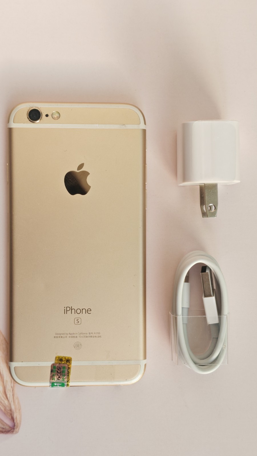Apple iPhone 6s Unlocked – 16GB 32GB 64GB 128GB -Random Color