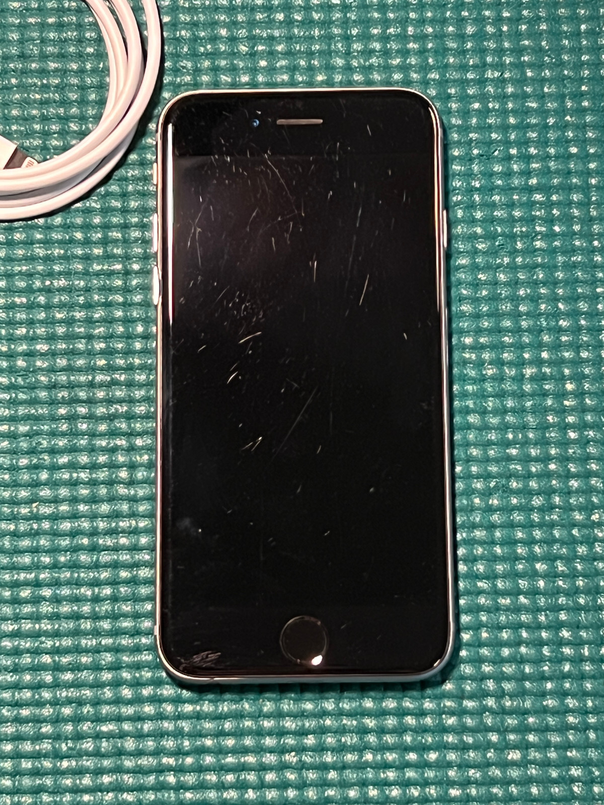 Apple iPhone 6 – 64GB – Space Gray (Unlocked) A1549