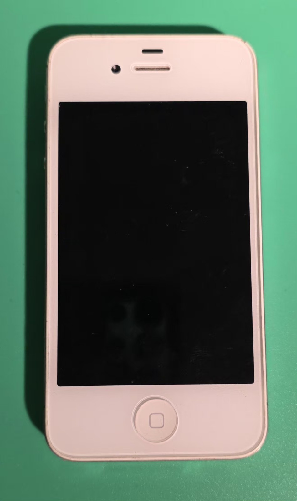 Apple iPhone 4 White A1349 (Parts/Untested) Model A1349 – For Repair