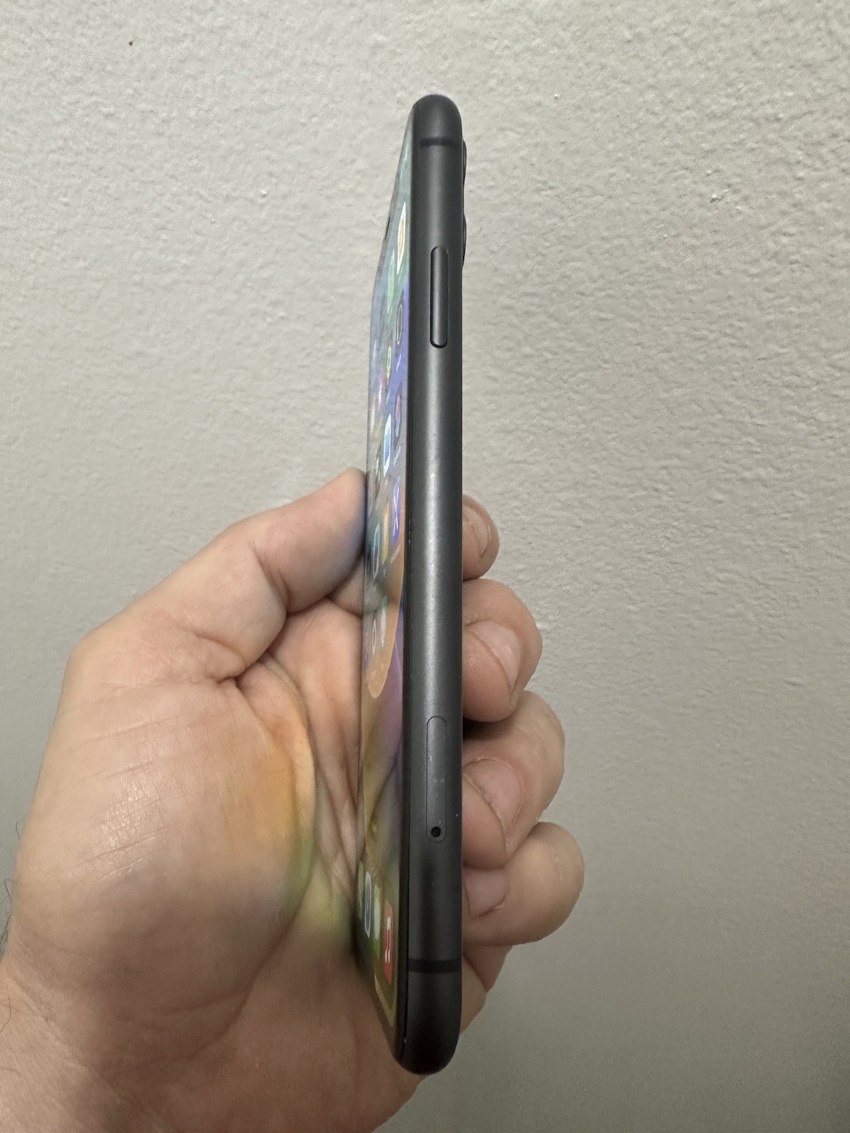 RARE iPhone 11 64g Unlocked Jailbroken iOS 16.5.1 • Trollstore /Dopamine /Sileo