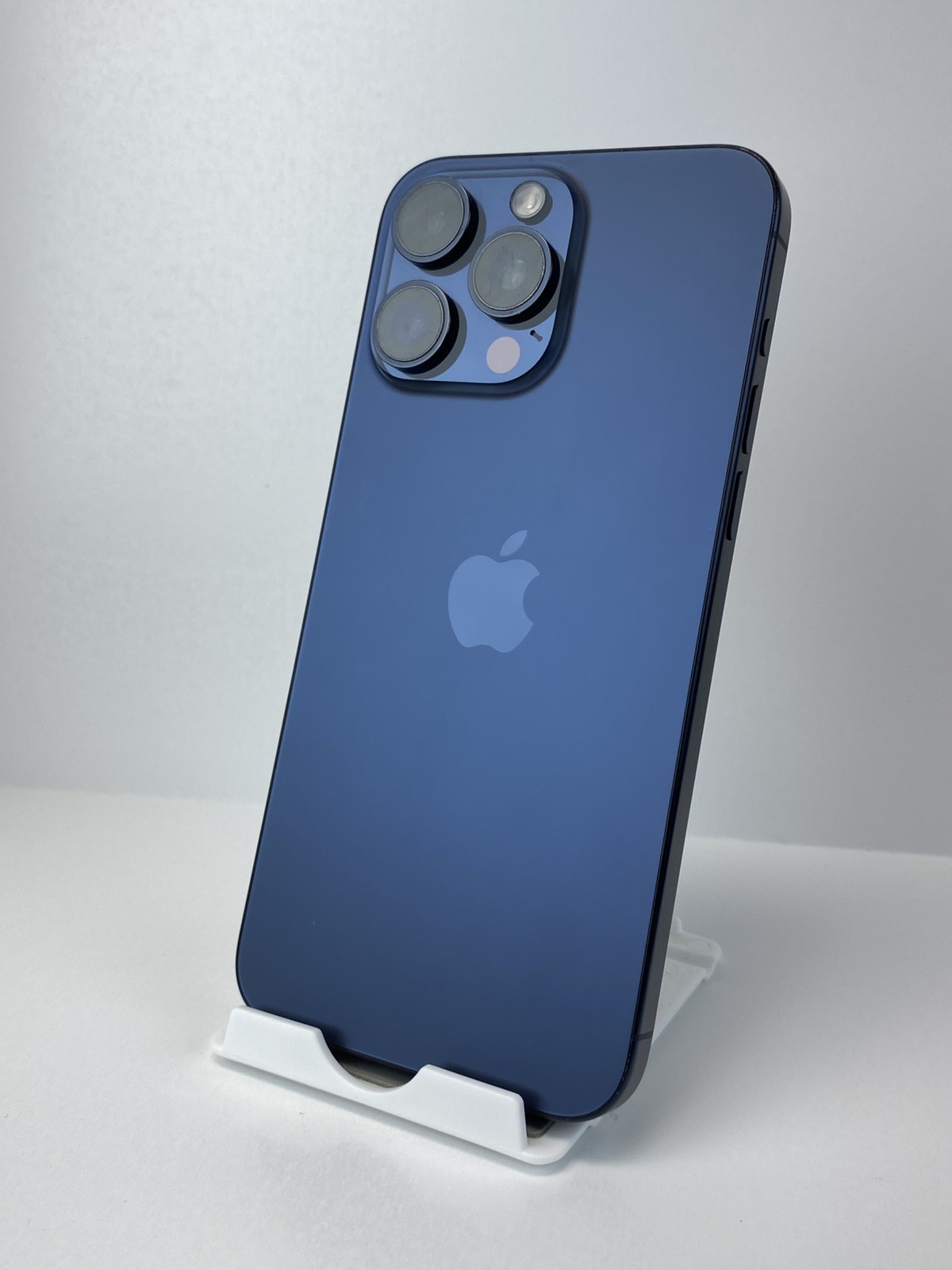 Apple iPhone 15 Pro Max A2849 1TB Blue 100% battery health Factory Unlocked