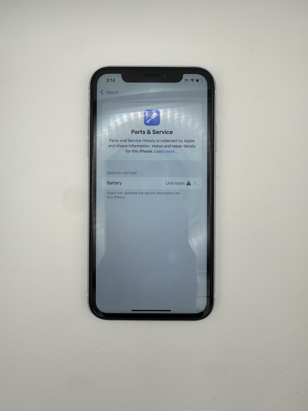 Apple iPhone XR 64GB in White – Unlocked for Any Carrier!