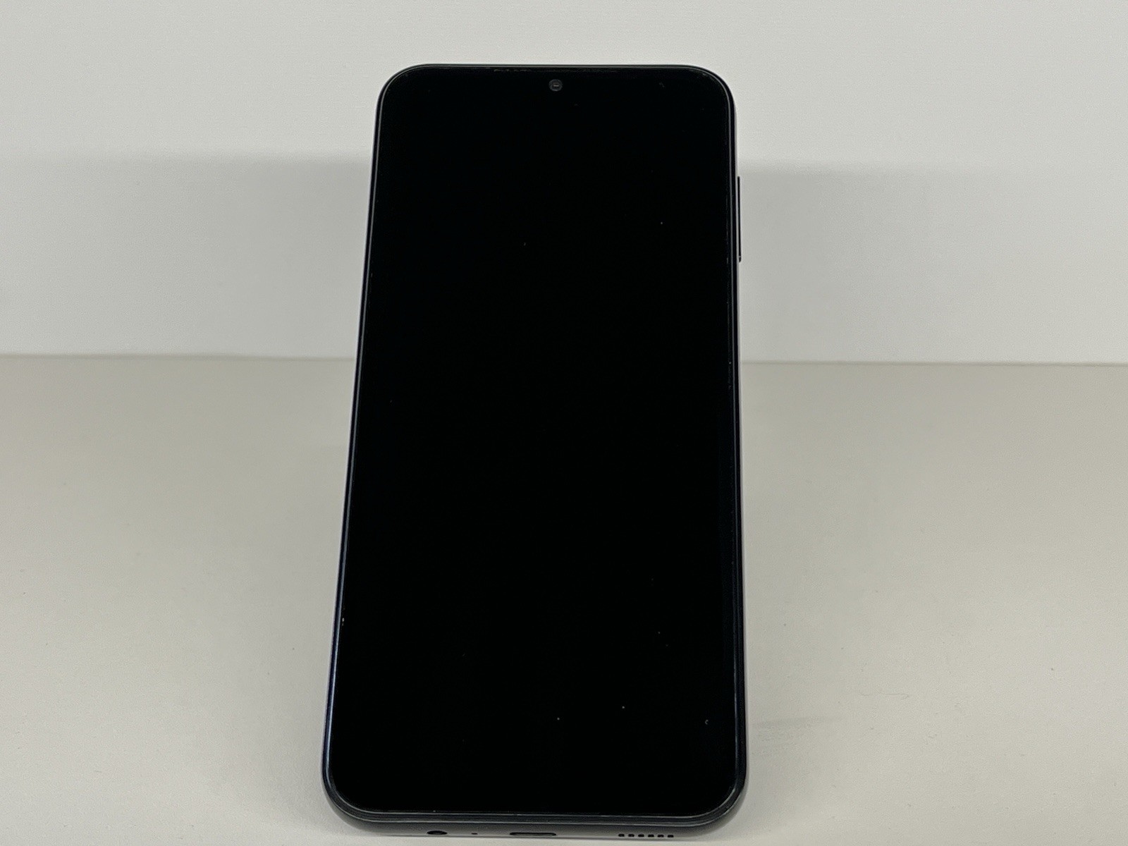 Samsung Galaxy A14 5G 64GB Android Smartphone 6.6″ Black Verizon Read