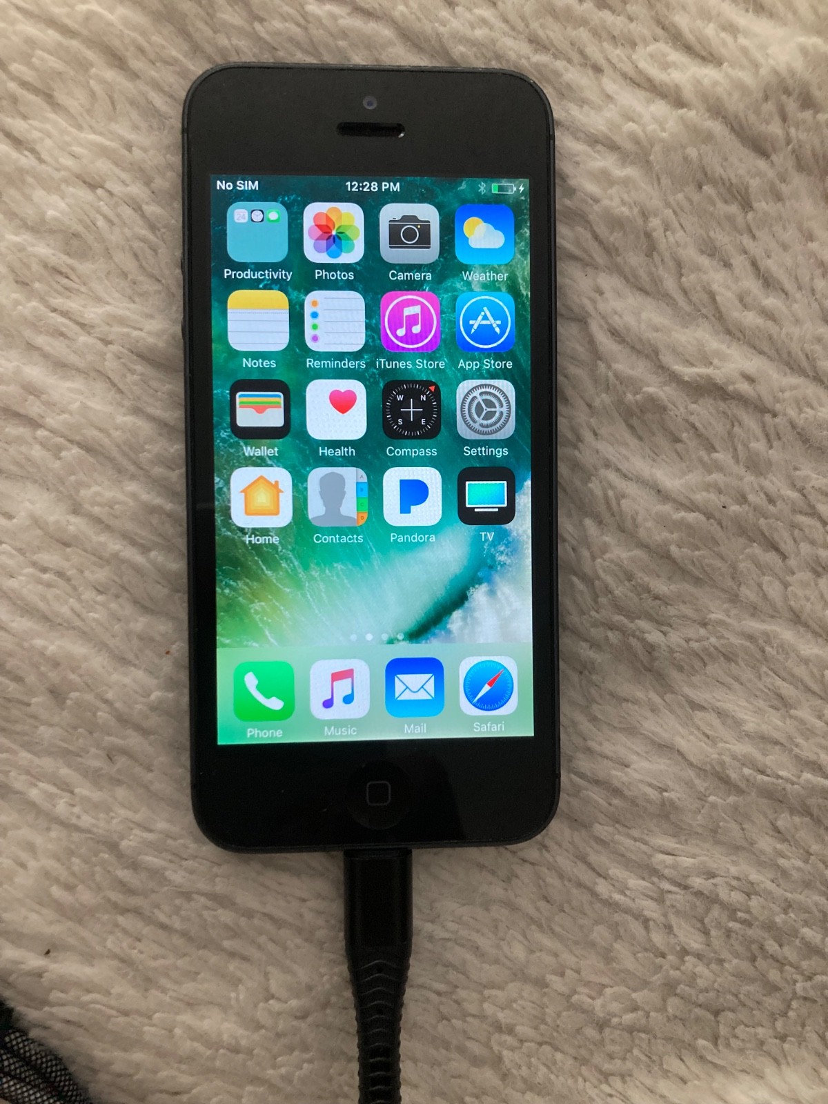 Apple iPhones – 3 and X working condition