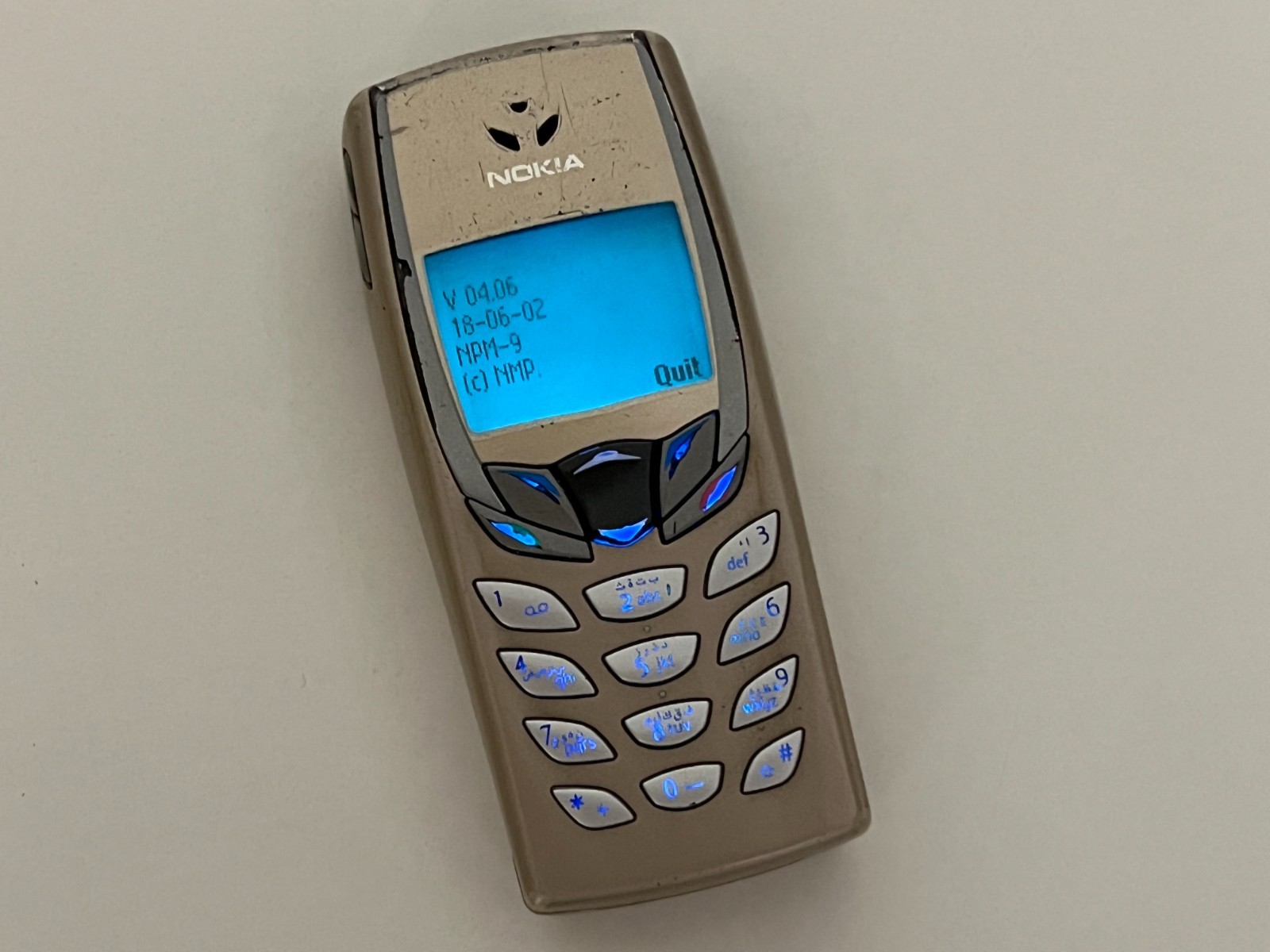 Genuine Nokia 6510 – Beige (Factory Unlocked) Retro Cell Phone For collectable
