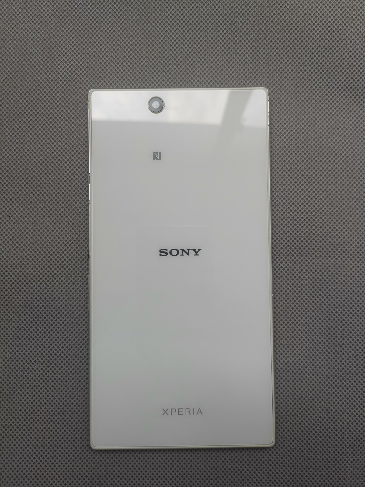 99%Ne w Sony Xperia Z Ultra C6802 -16GB 6.4″ (Unlocked) Android Smartphone