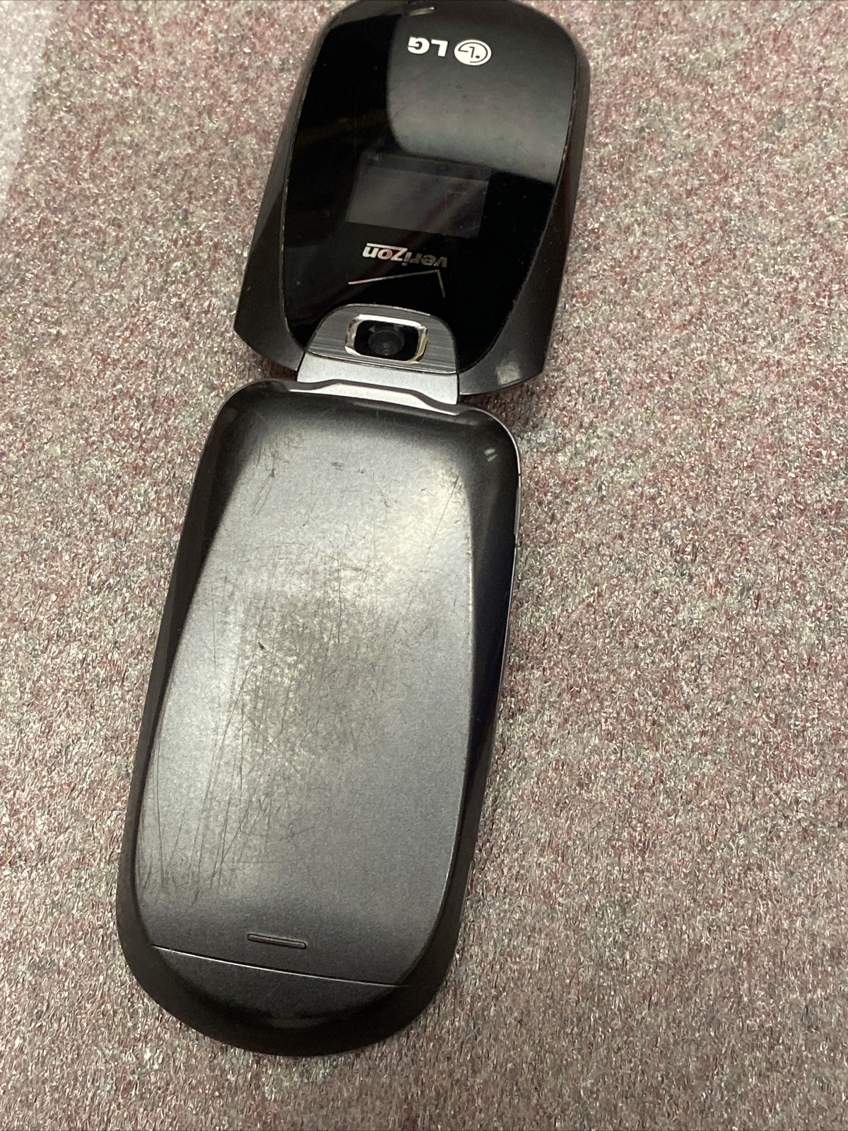 LG VN150 PP Gray/Black (Verizon) Cellular Phone