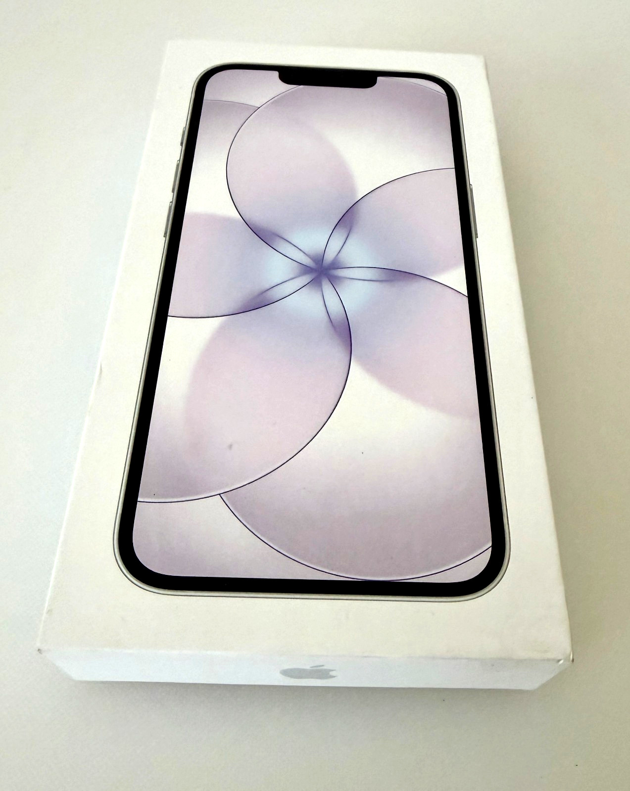 Apple iPhone 17e | 256GB | White | Cricket Only | BRAND NEW SEALED