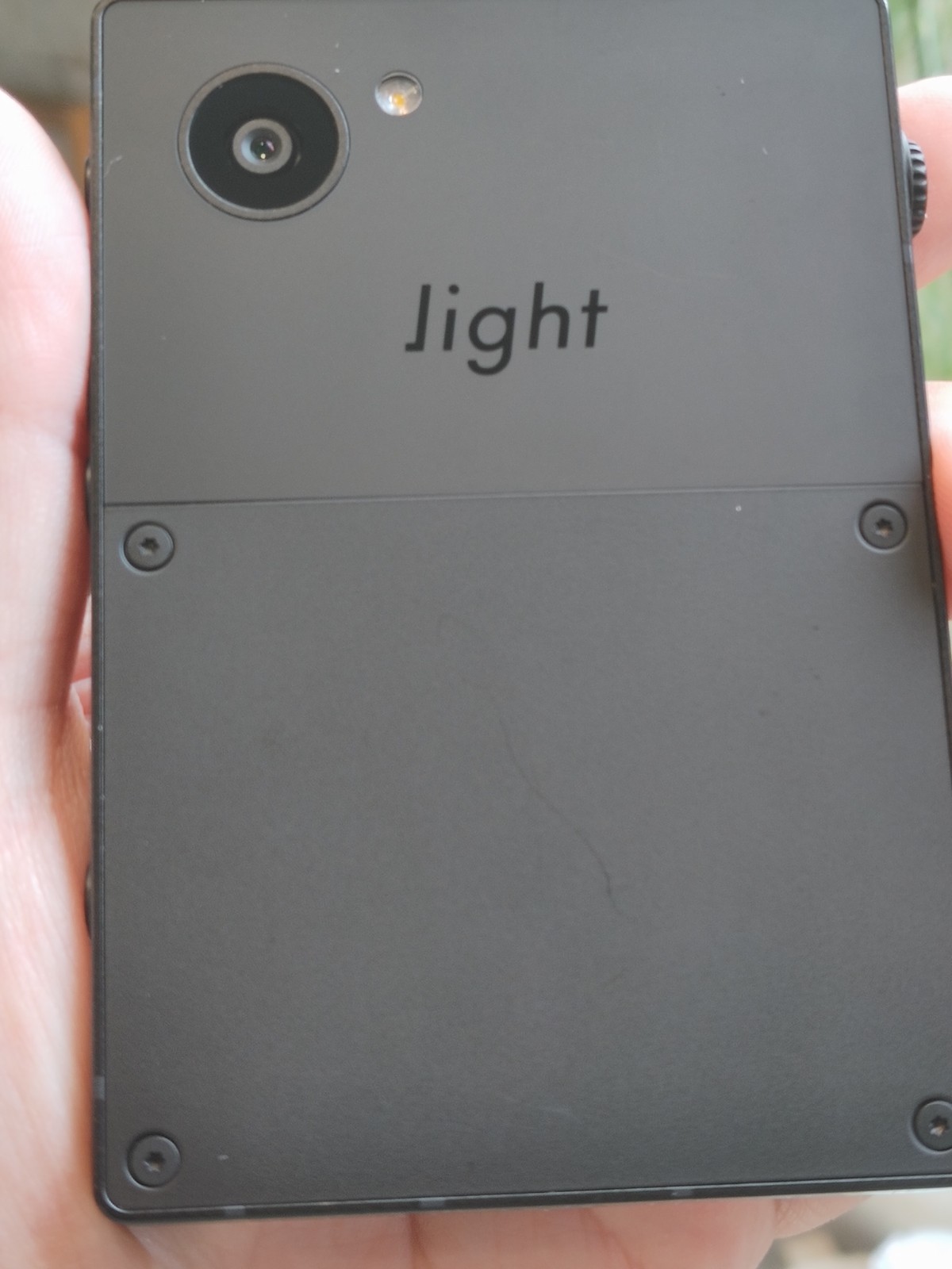 Light Phone III 3