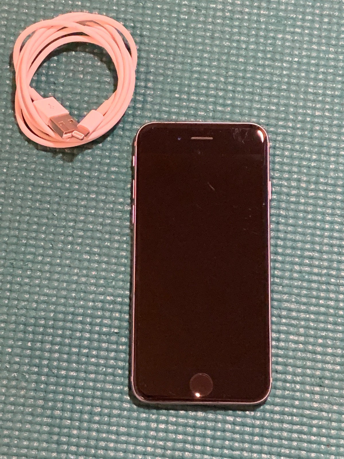 Apple iPhone 6 – 16GB Space Gray Unlocked A1549