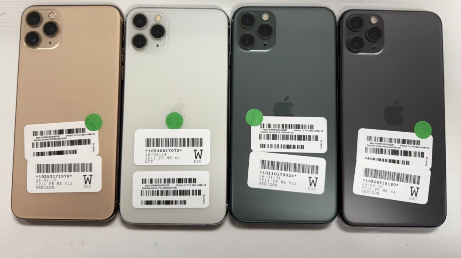Apple iPhone 11 Pro Max – 64GB 256GB 512GB (Unlocked) Choose Color – Average