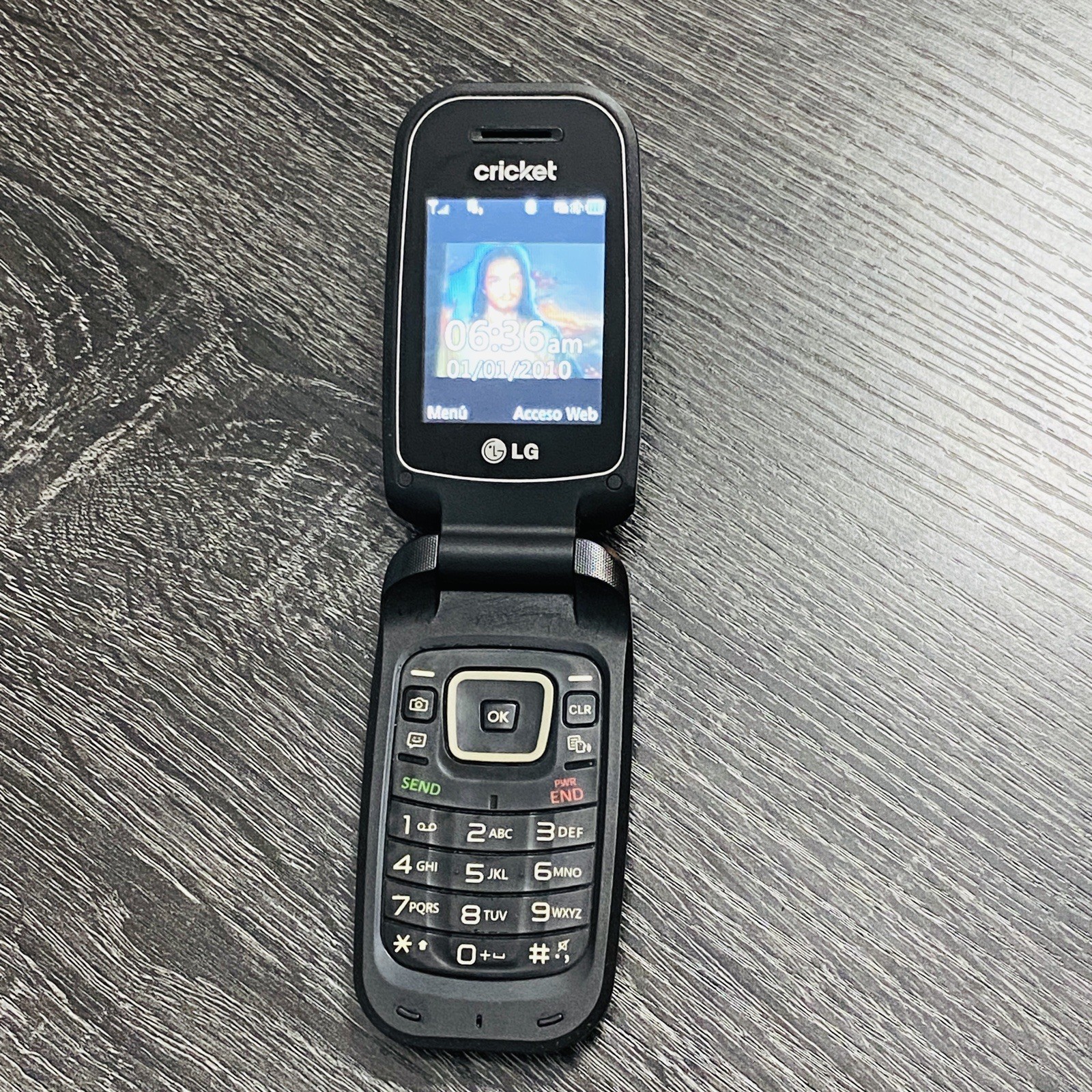 LG True B460 – Black and Gray ( Cricket ) Rare Cellular Flip Phone Works