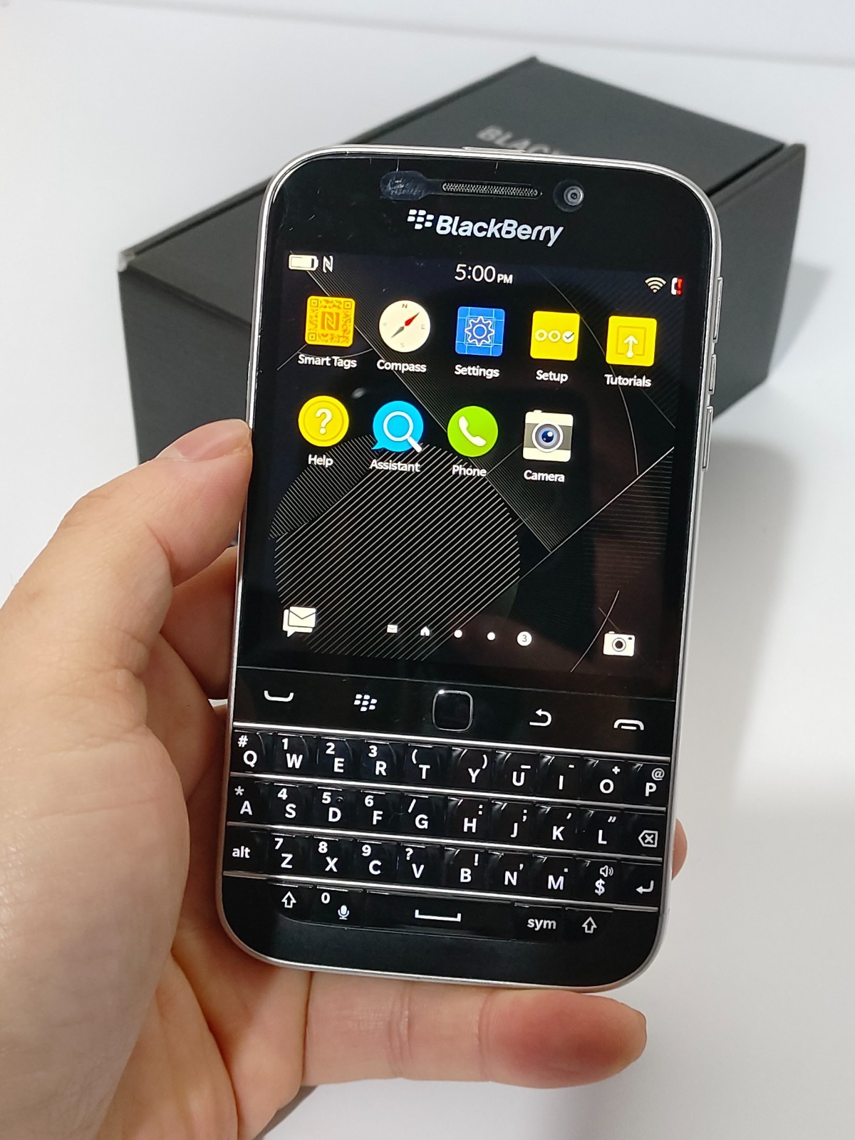 BlackBerry Classic Q20 16GB Factory UNLOCKED(4G) Keyboard Smartphone 90%