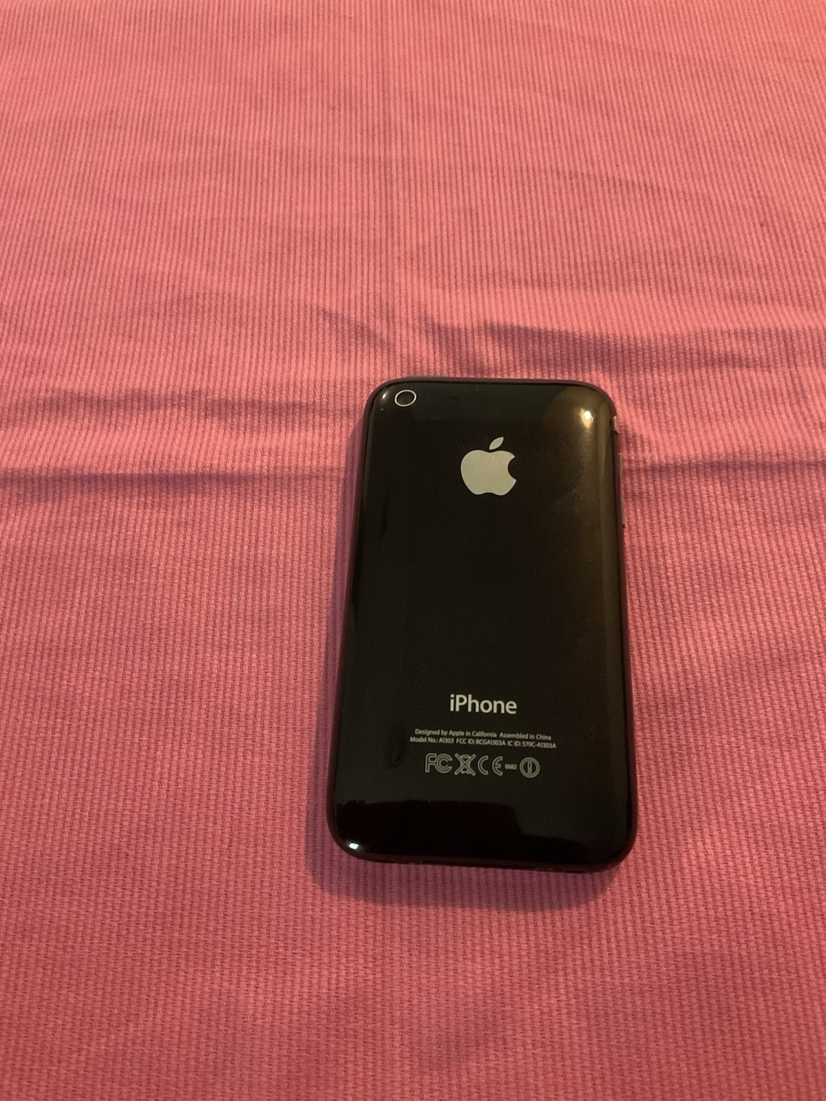 Apple iPhone 3GS Black AT&T 8GB