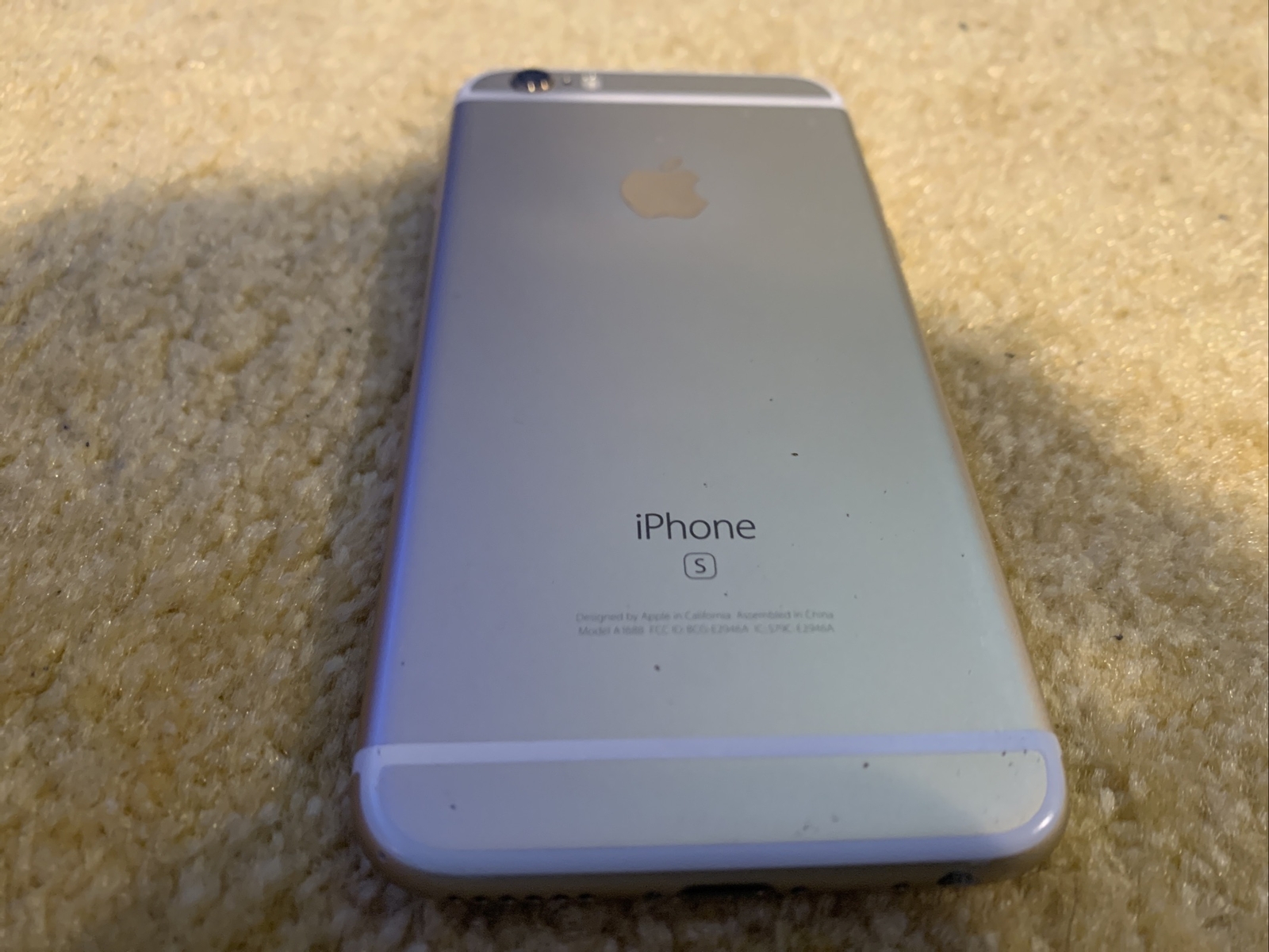 Apple iPhone 6s – 32GB – Rose Gold (Unlocked) A1688 (CDMA + GSM)