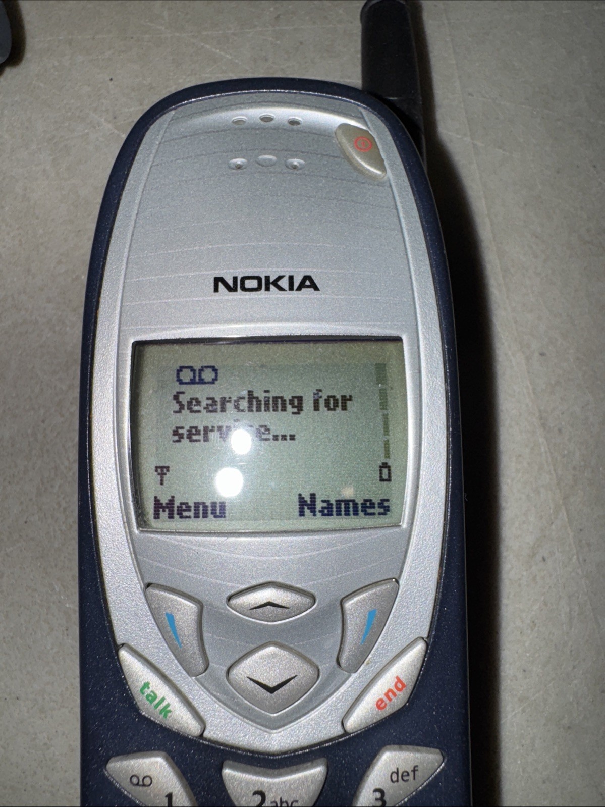NOKIA 3285V Cell Phone – UNKNOWN CARRIER Powers Up + 2 Chargers