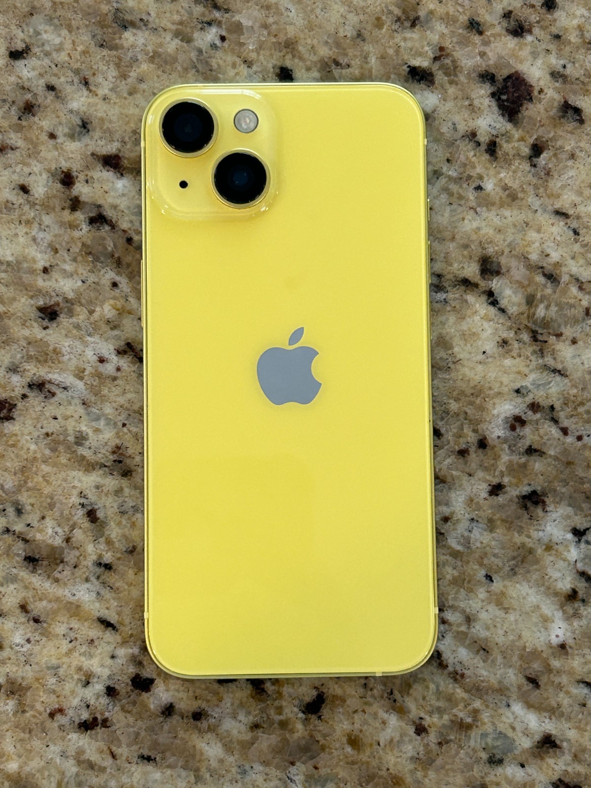 Apple iPhone 14 128GB Network Unlocked – See Description