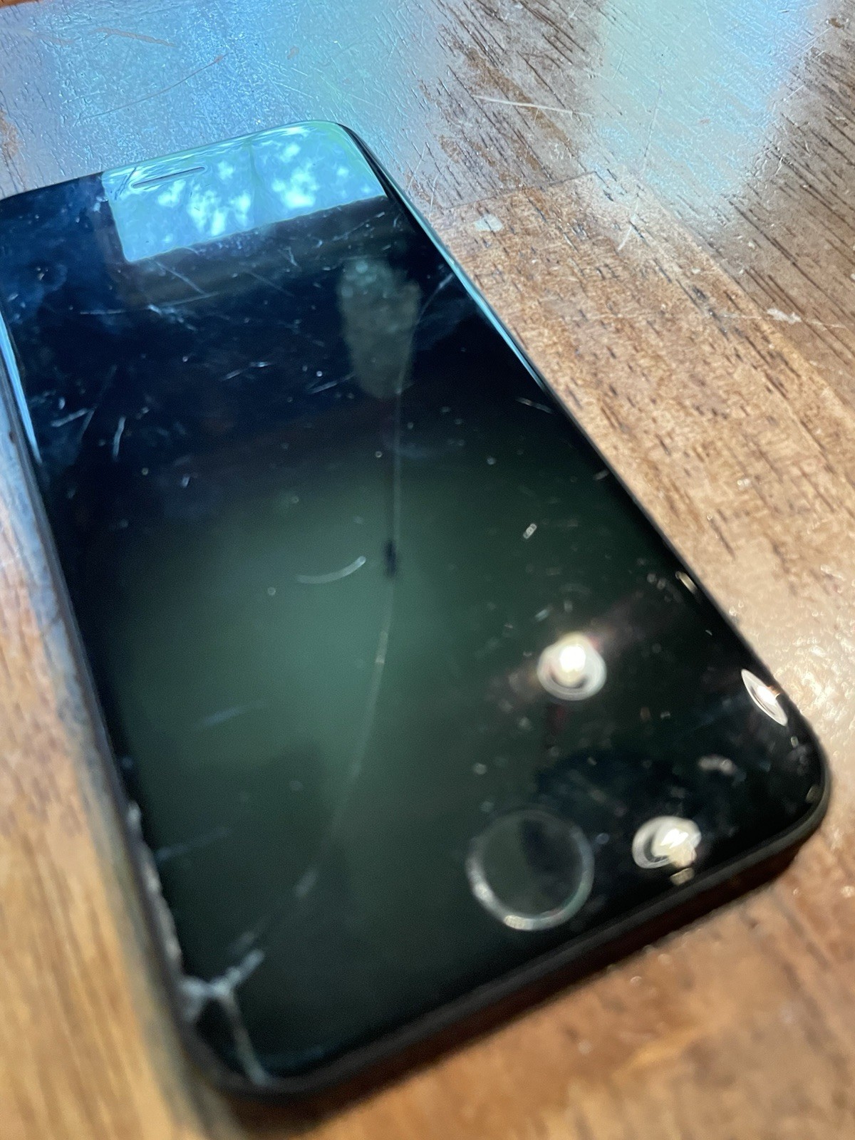 iPhone SE 2nd Gen 256Gb AT&T- Bad Charging Port