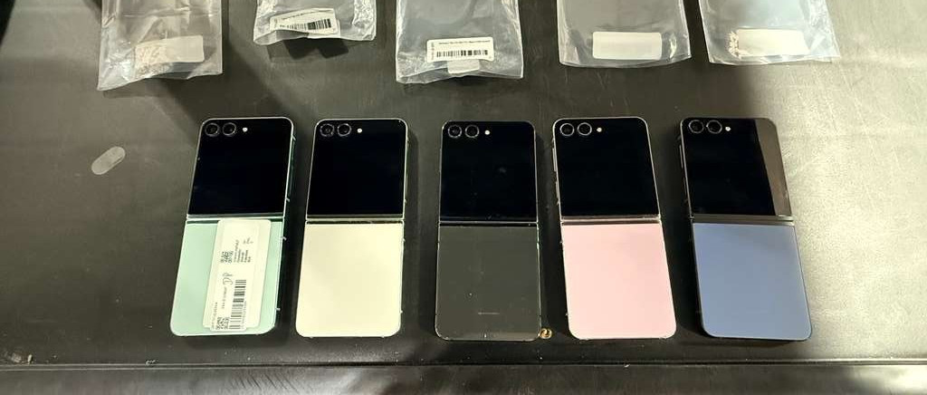 Samsung Galaxy Z Flip 5 5G SM-F731U Fully Unlocked 512GB – Dead Pixel