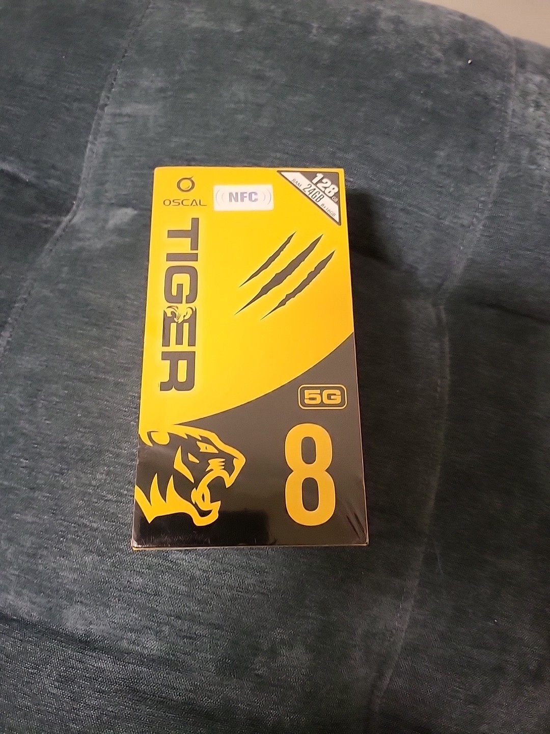 Blackview OSCAL TIGER 8 5G AI Smartphone 12GB+128GB 6.88″ 120Hz Android 15 NFCOp