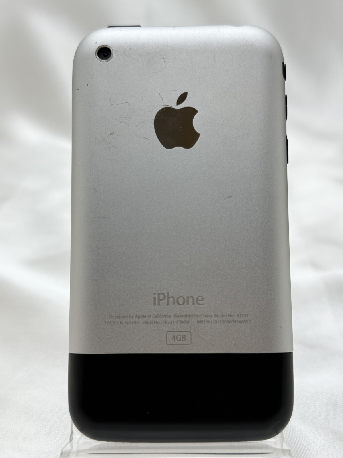 Apple iPhone 1st Generation 2G 4GB AT&T A1203 (GSM) iOS 1.0