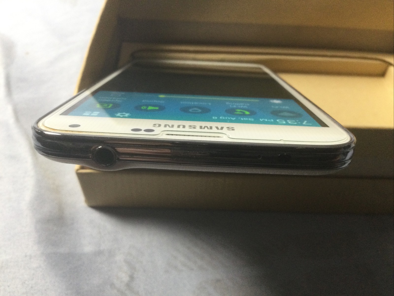 Samsung Galaxy S5 SM-G900A 16GB White AT&T T-mobile Smartphone Very Good