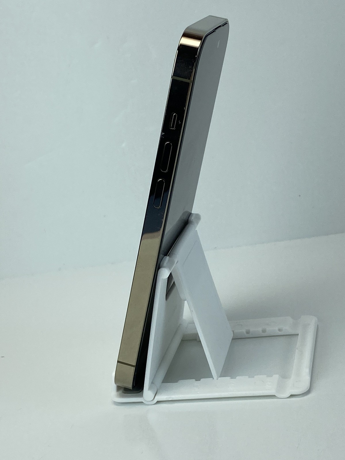 Apple iPhone 14 Pro A2650 1TB Gold Clean IMEI 97% battery health Unlocked