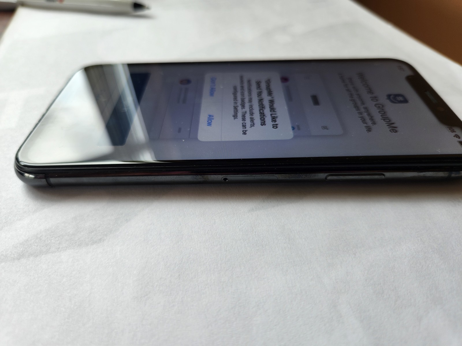 Apple iPhone XS – 256 GB – Space Gray (Unlocked)