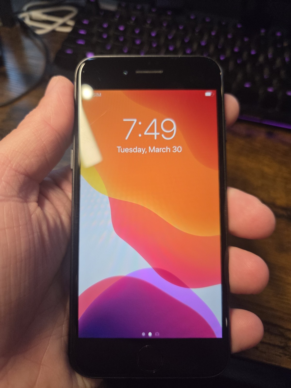 Apple iPhone 8 64GB (Unlocked) A1863 Black – Small Surface Scratches
