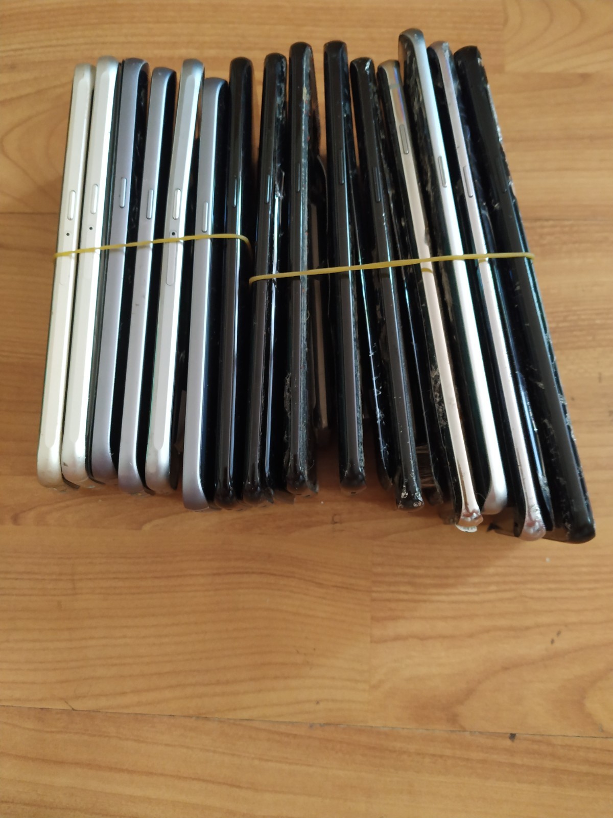 Lot of 15 Mixed model Samsung Galaxy S9+/S9/ S8+/ S8 / S7 / S6edge/S6 for parts