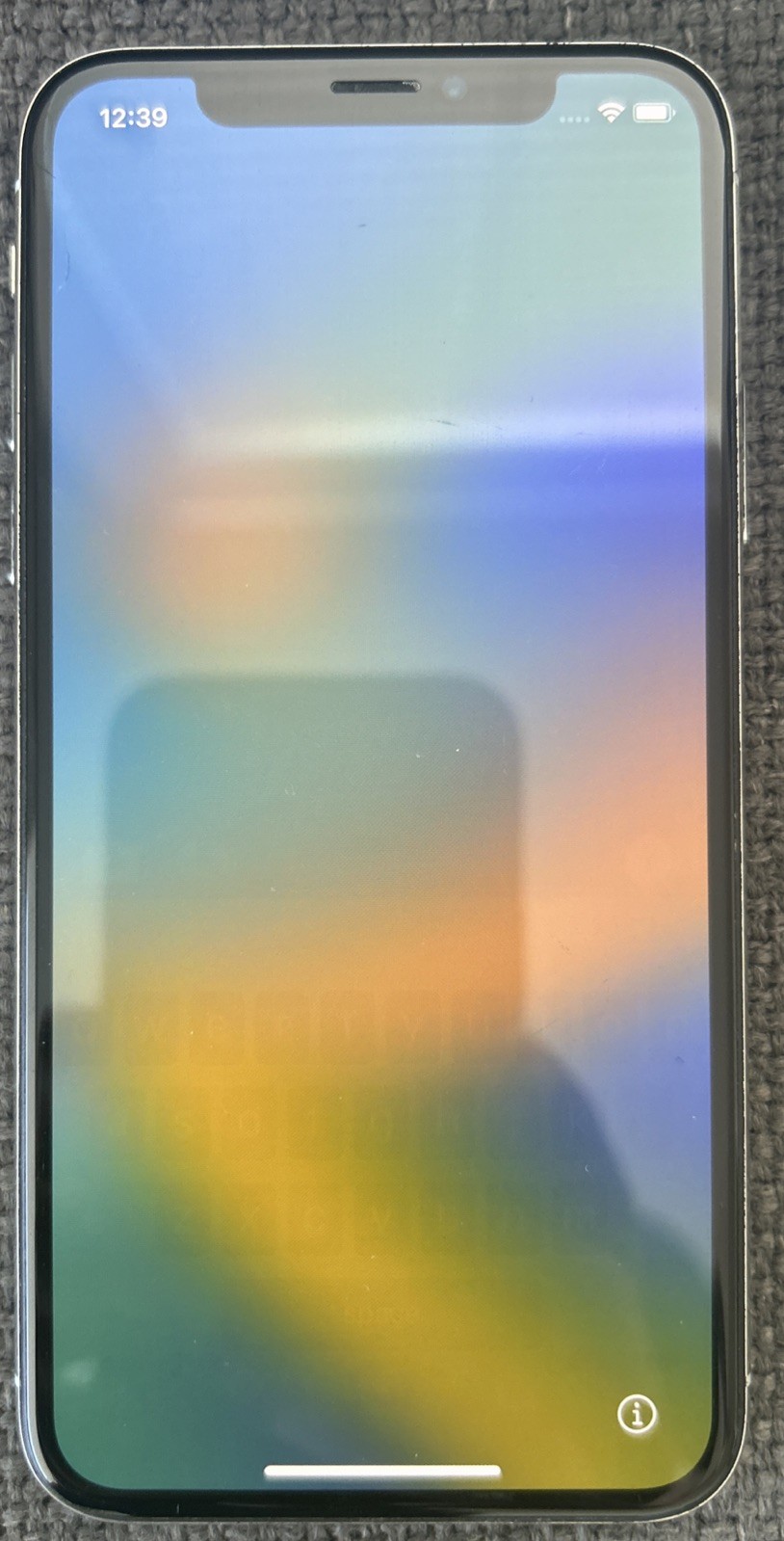 Apple iPhone X – 64GB – Silver, Unlocked. A1865 (CDMA + GSM) OS 16.7.12