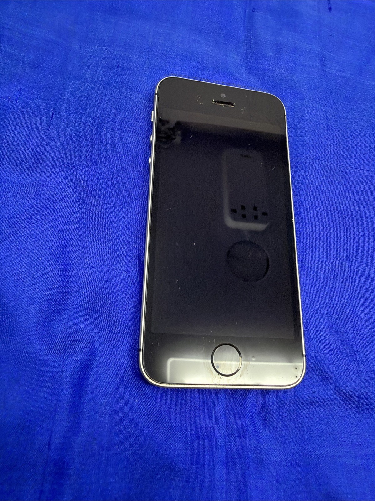 Apple iPhone SE 32GB A1662 Space Gray LTE Cellular AT&T MP7T2LL/A IOS 12.3.1