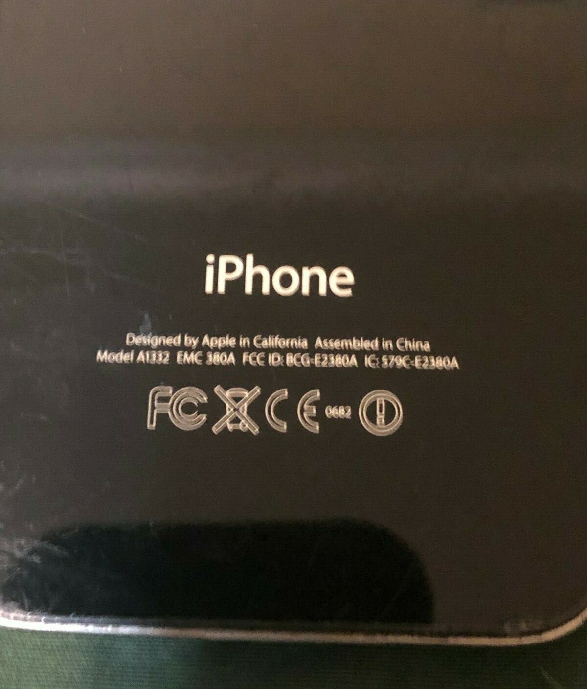 Apple iPhone 4 – Black (AT&T) A1332 (GSM)