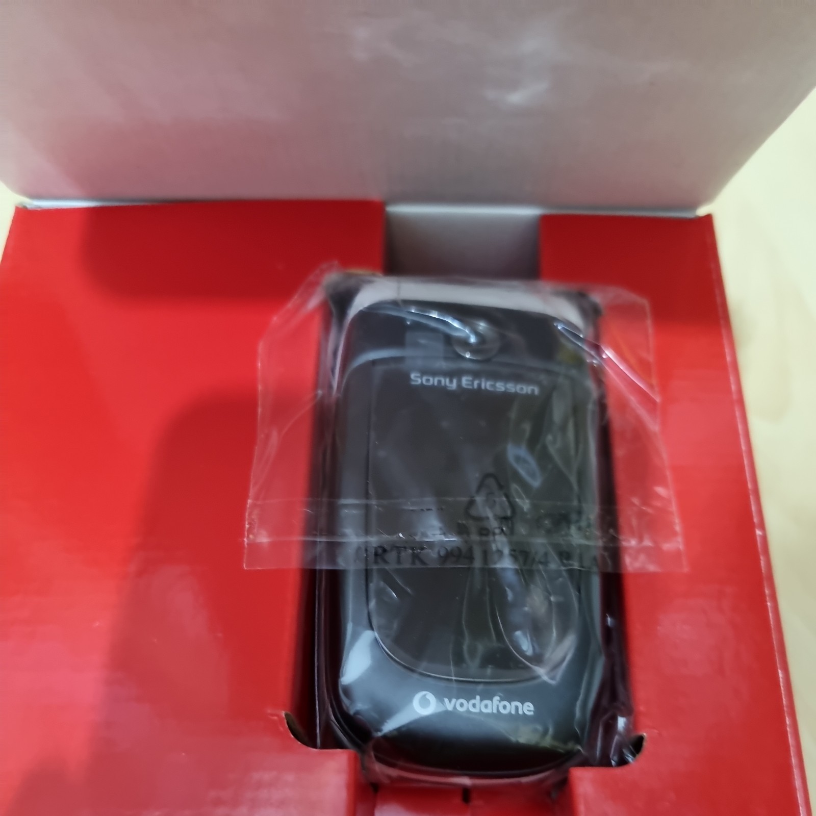 Sony Ericsson Z310i – Black New Old Stock Unlocked