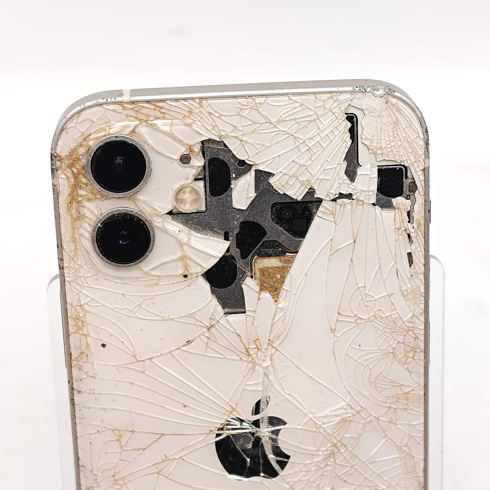 Broken Unlocked Apple iPhone 12 64GB 26.2.1 MGFM3LL/A READ