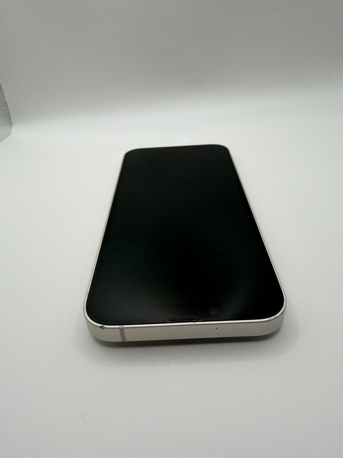 Apple iPhone 14 256GB Unlocked – Starlight