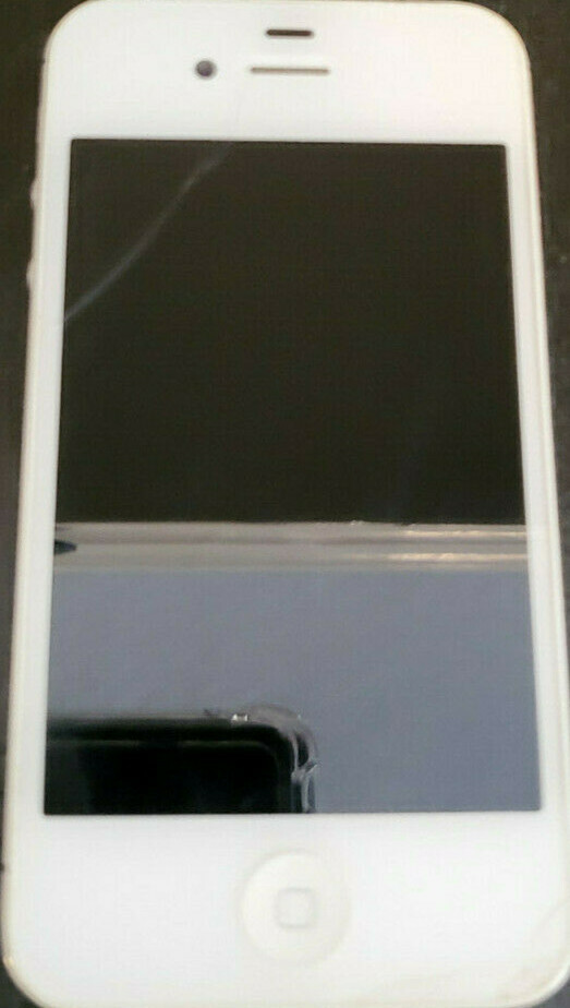 APPLE iPHONE 4S-WHITE-UNLOCKED-A1387(CDMA + GSM-GPS) iOS-3.5IN SCREEN