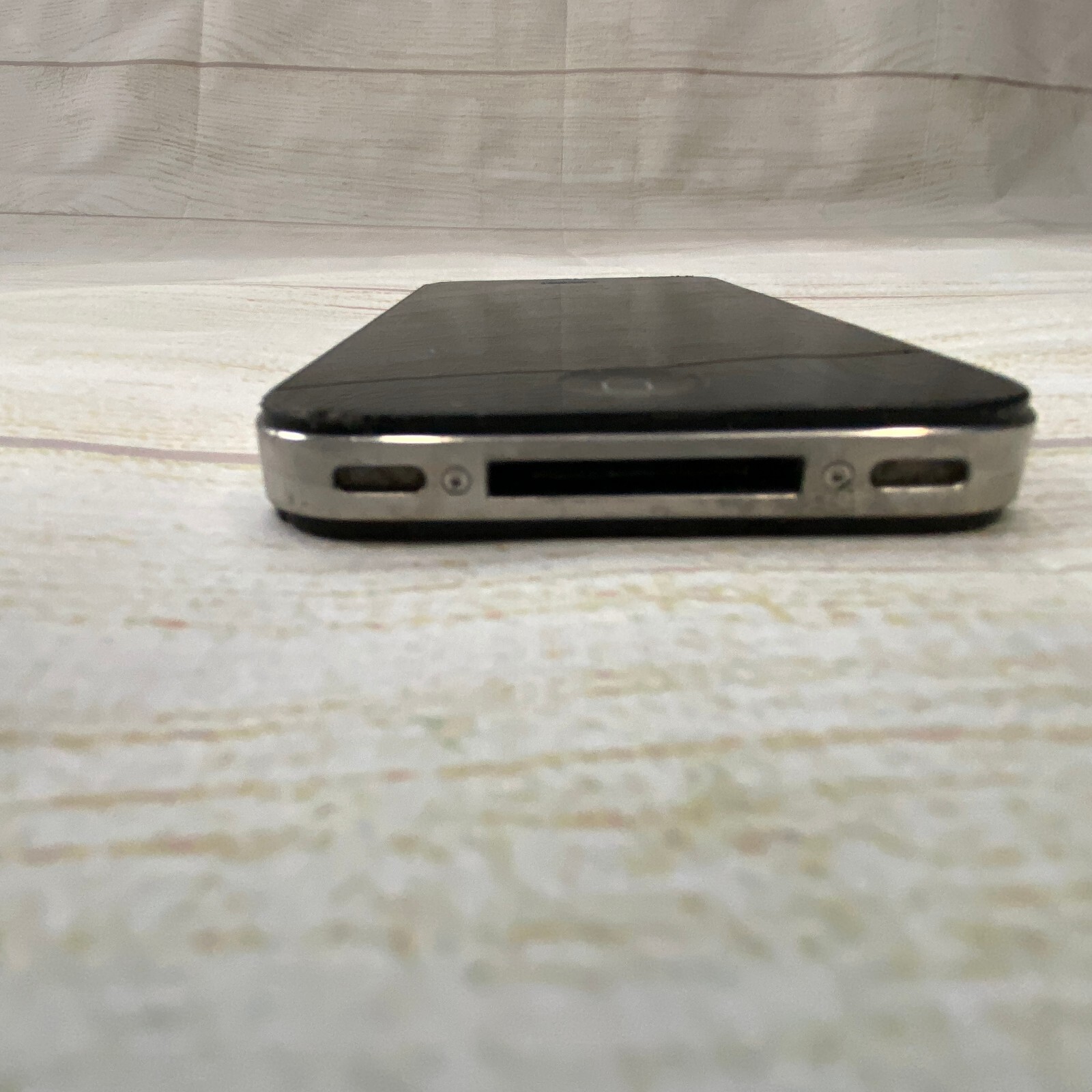 Black Apple iPhone 4 Model A1349 Untested Broken Glass Screen – For Parts
