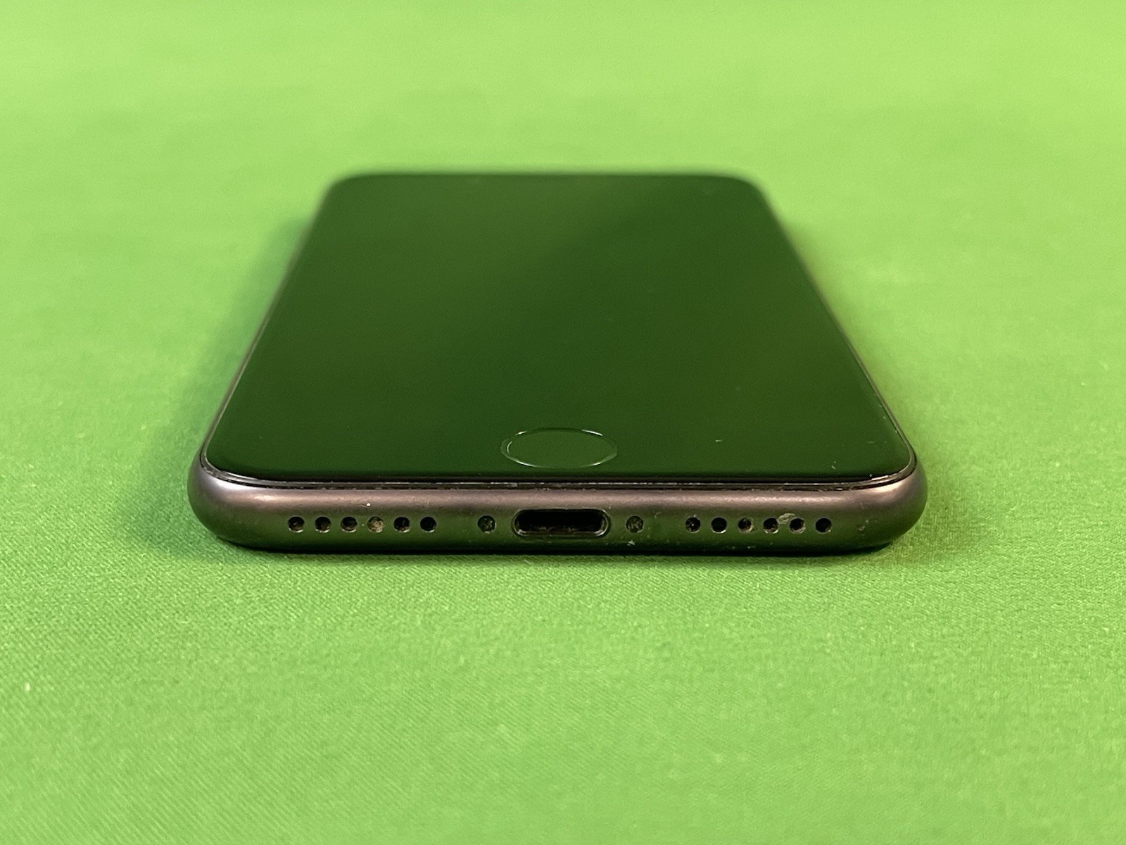 Apple iPhone 8 256GB (AT&T Only) Space Gray A1905 | 85% Battery Health