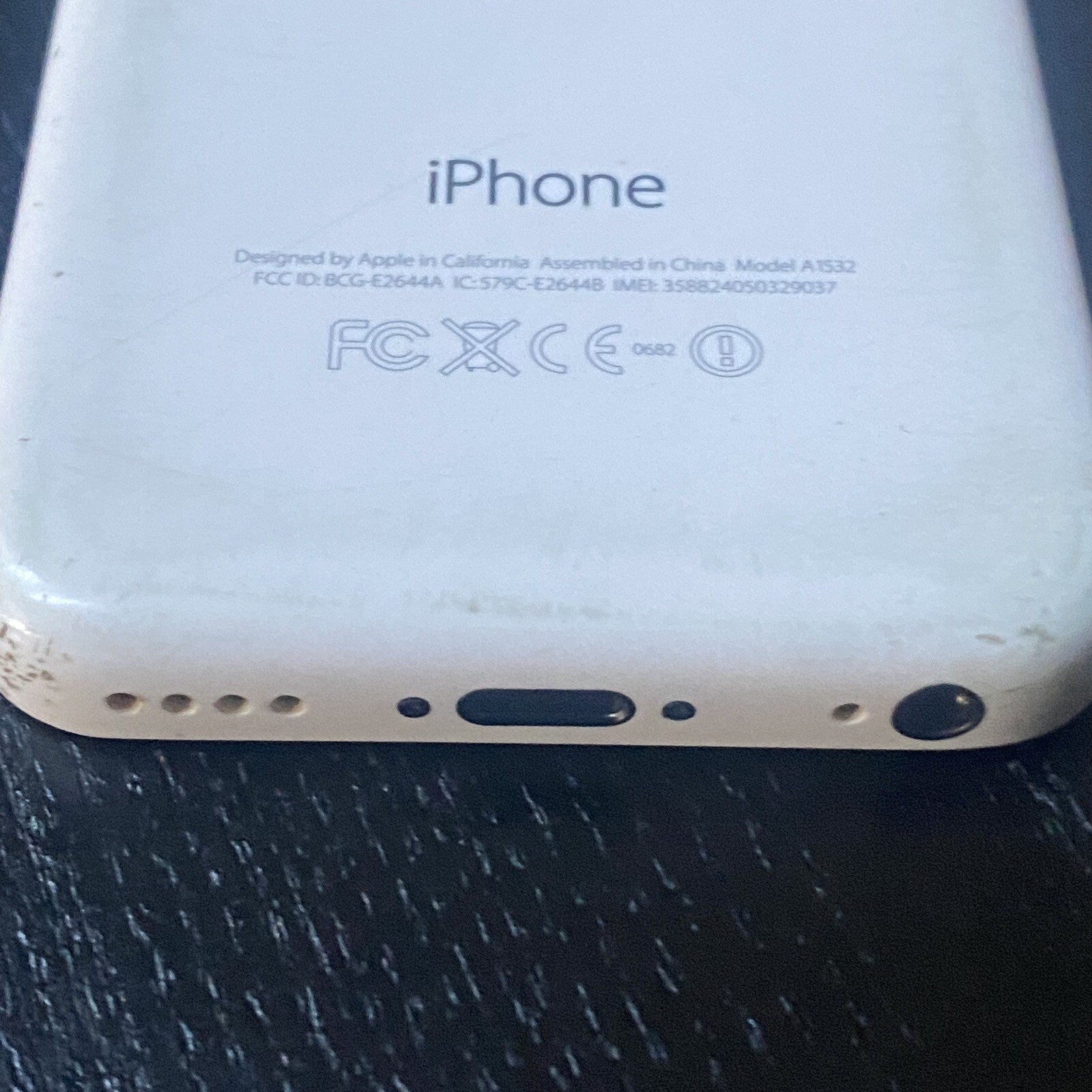 Apple iPhone 5c White Black model A1532 Untested For Parts Only