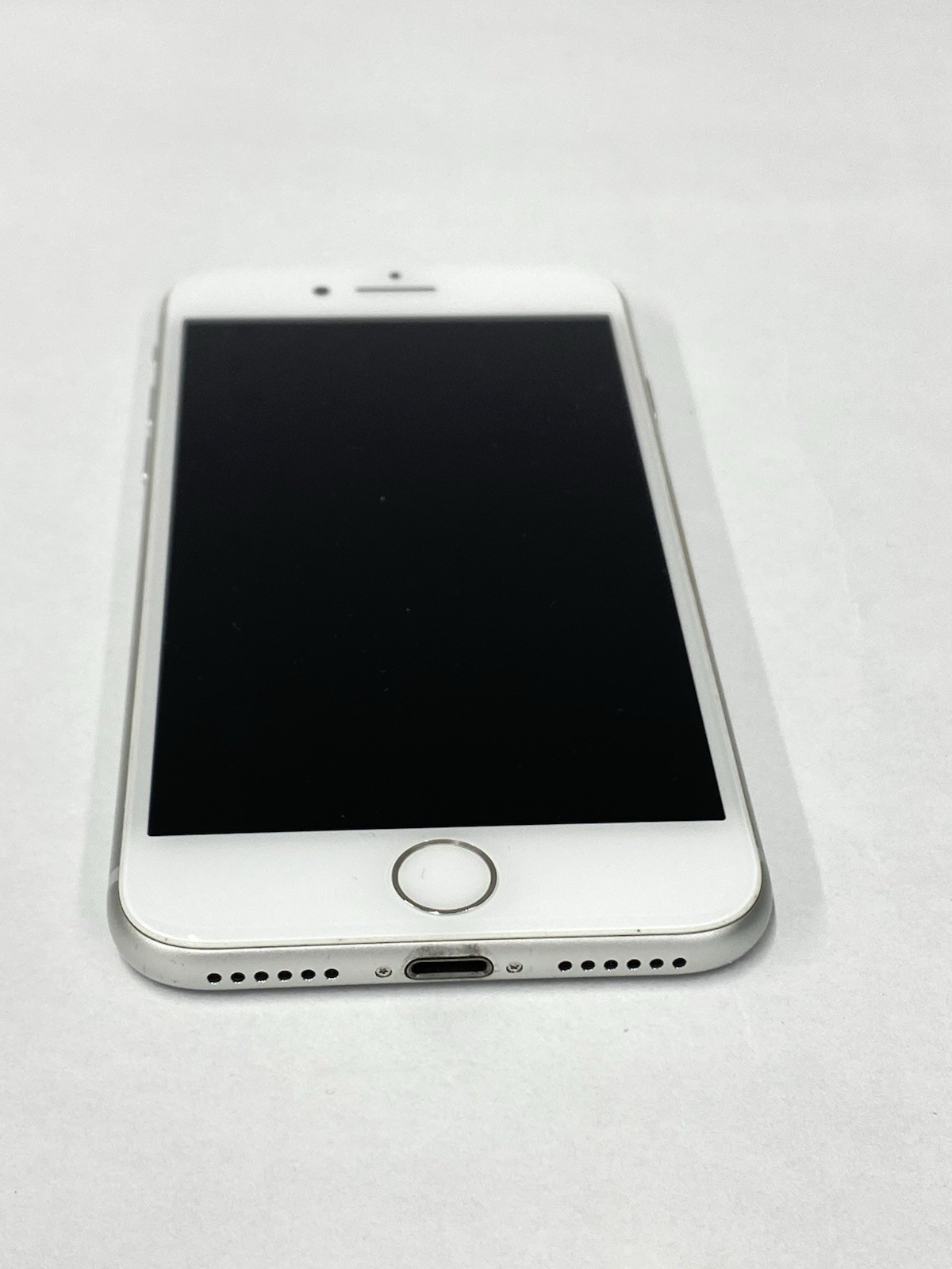 Apple iPhone 8 64GB MQ732LL/A A1863 White – No Carrier -95% BATT /Unlocked-N401