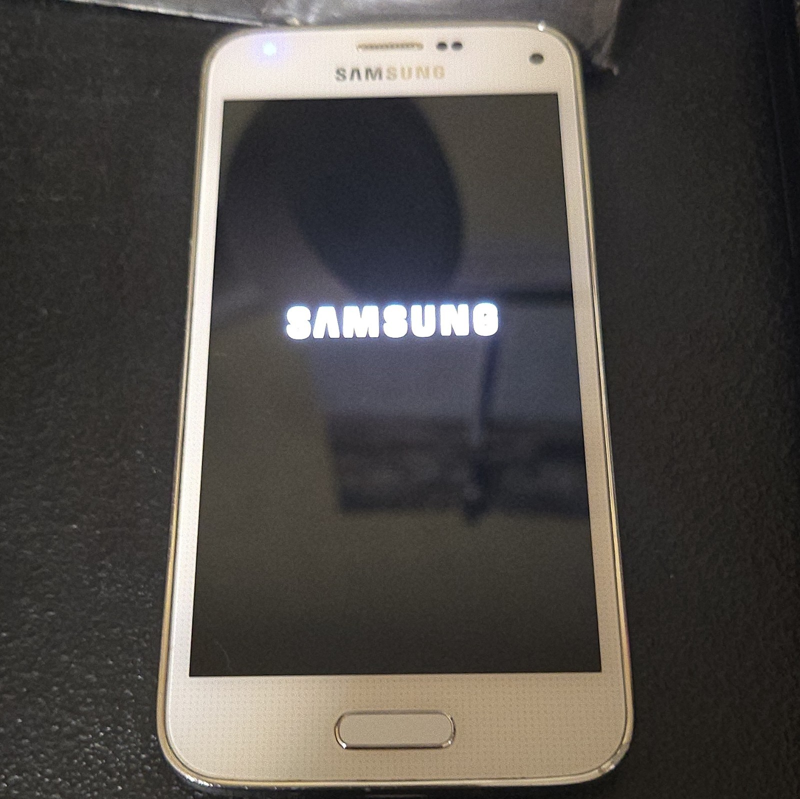 Samsung Galaxy S5 Mini – White – 16GB – US Cellular – Works Great